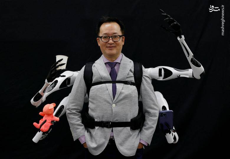 رونمایی از یک ربات در دانشگاه توکیو _ ژاپن