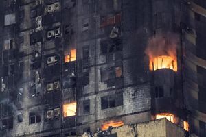 فیلم/ آتش سوزی مرگبار در حومه پاریس