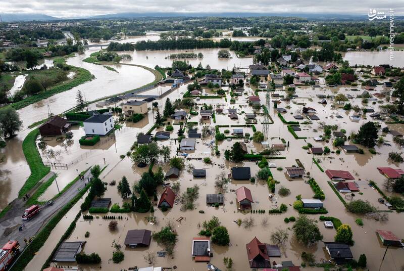 عکس/ بخشهای از اروپا را آب برد