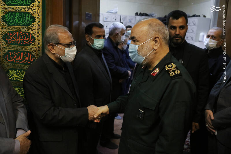 عکس/ چهره‌هادر مراسم ترحیم مادر مکرمه سردار ذوالقدر