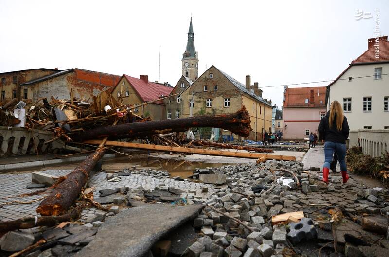 عکس/ بخشهای از اروپا را آب برد