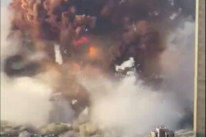 لحظه انفجار اصلی در بیروت