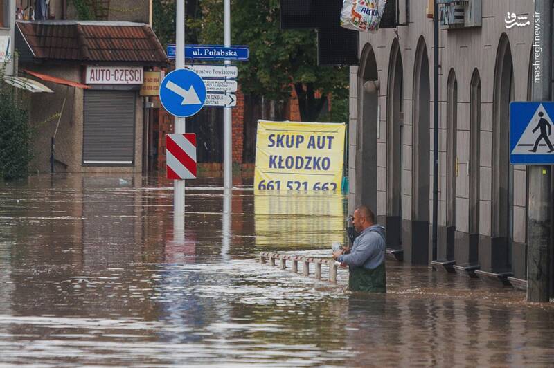 عکس/ بخشهای از اروپا را آب برد
