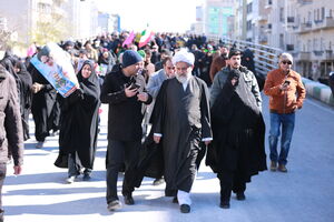 عکس/ حضور رئیس سازمان اطلاعات سپاه در راهپیمایی ۲۲ بهمن