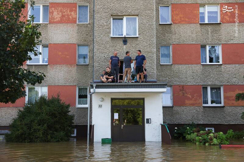 عکس/ بخشهای از اروپا را آب برد